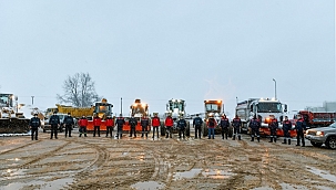 Mustafakemalpaşa'da kar timleri iş başında