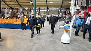 'Robot Ada' İnegöl'de pazar gezdi