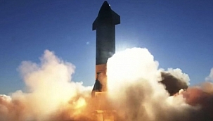 SpaceX'in Starship roketi iniş sırasında patladı 