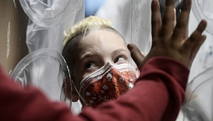 Virüsü en çok hangi yaş grubu yayıyor? 