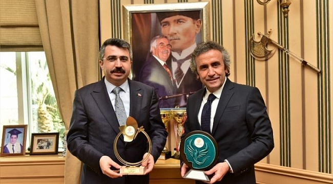 Başkan Yılmaz'dan Yeşim Tekstil'e ziyaret