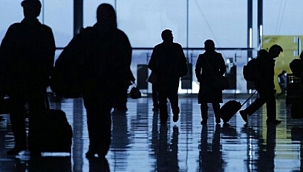 Fransa 7 ülkeye seyahat yasağını kaldırdı