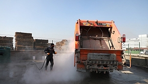 İnegöl'de önce şehri, sonra kendilerini temizliyorlar 