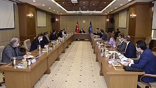 Karacabey'e hizmet yağmuru 