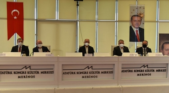 AK Parti Bursa Teşkilatları istişare toplantısında buluştu