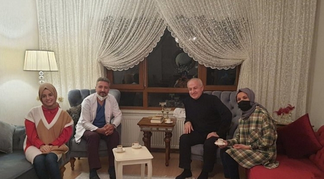 Bakan Koca ikna etti öğretmen aşı oldu