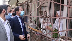 Bursa Milletvekili Kılıç pide dağıttı 