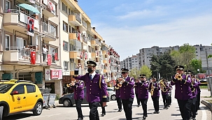 Bursalı çocuklara 23 Nisan sürprizi