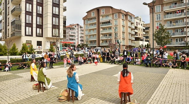 Büyükşehir'den çocuklara tiyatro gösterisi