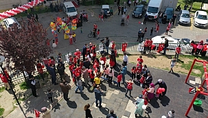 Kestel'de çocuklara 'Bayram' sürprizi 