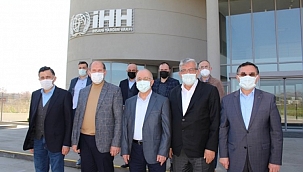 MÜSİAD Bursa'dan İHH'ya erzak yardımı 