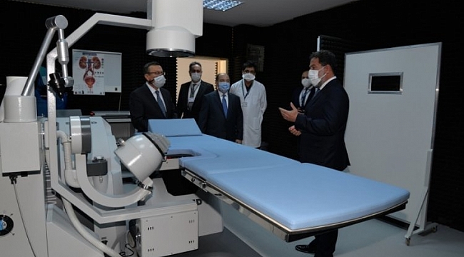 UÜ Hastanesi'ne modern taş kırma cihazı