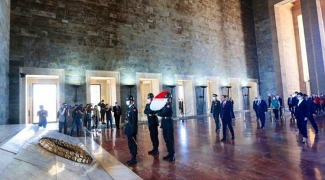 Anıtkabir'de 19 Mayıs töreni düzenlendi