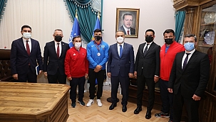 Avrupa üçüncüsü Ergen'den Başkan Aktaş'a ziyaret 