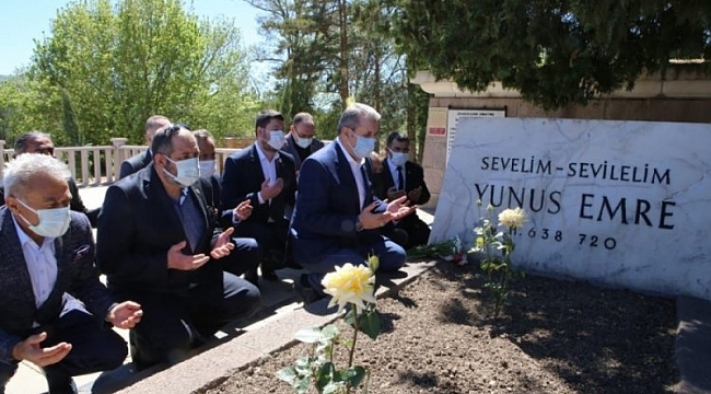 BBP Lideri Destici, Yunus Emre'nin kabrini ziyaret etti