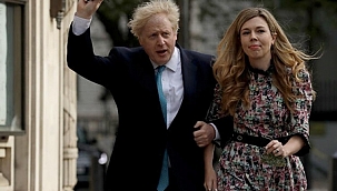 Boris Johnson dünya evine giriyor