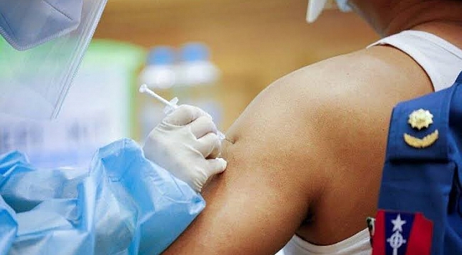 EMA'dan 'üçüncü doz' açıklaması