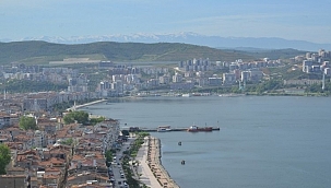 Gemlik Körfezi'ni lodos temizledi! 