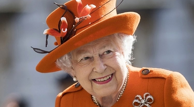 Kraliçe Elizabeth'in evine girdiler