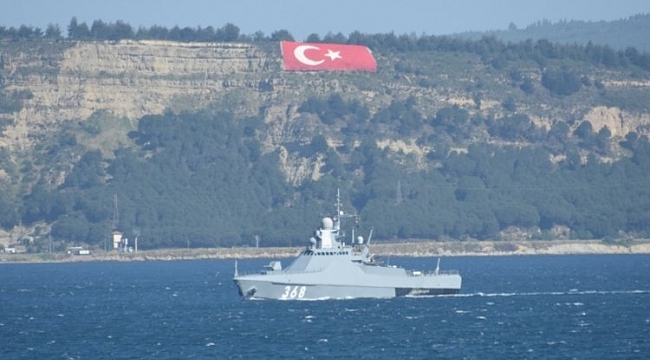 Rus savaş gemisi, Çanakkale Boğazı'ndan geçti