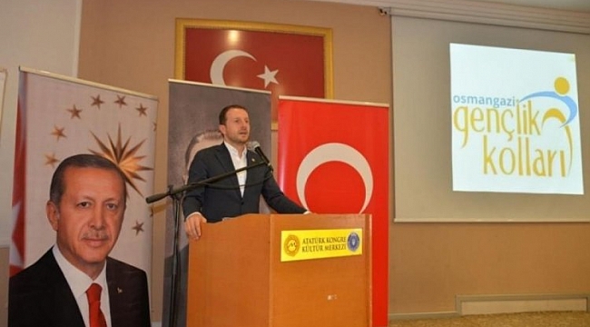 AK Gençlerden örnek program