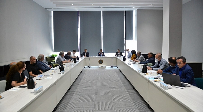 Başkan Yılmaz muhtarlarla buluştu