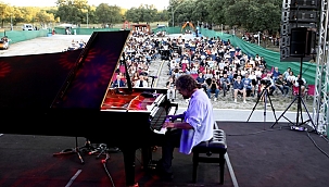 Bursa'da Aydın Esen ile caz keyfi 