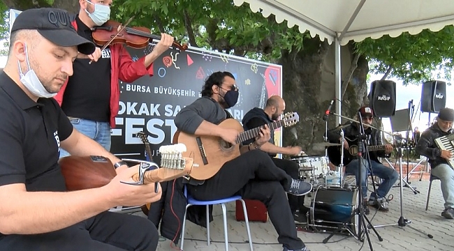 Bursa'da 'Sokak Sanatçıları Festivali' devam ediyor