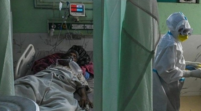 Hindistan'da 2 bin 219 kişi daha yaşamını yitirdi