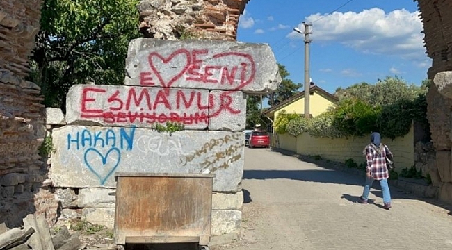 İznik'te tarihe büyük saygısızlık