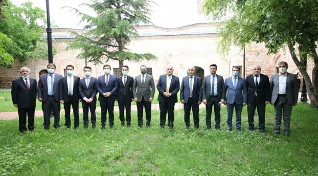 Kitap bağışı kampanyası Yenişehir'de de başlatıldı