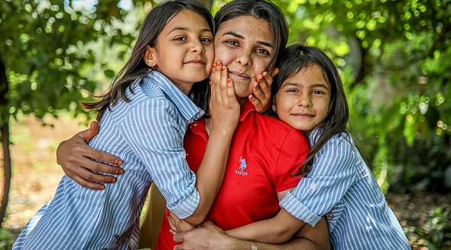 Melek İpek geleceğe umutla bakıyor