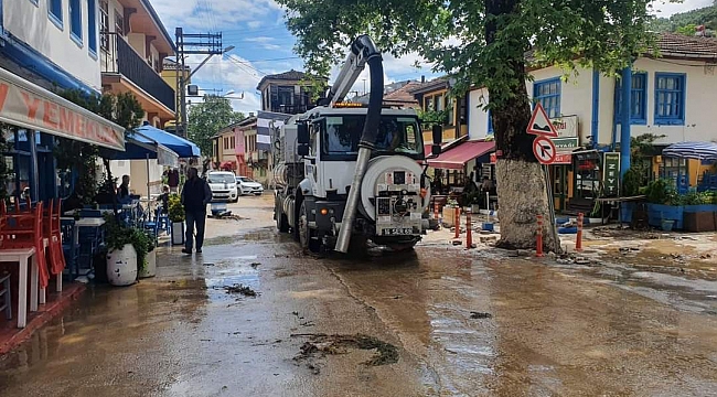 Tirilye’de selin yaraları sarılıyor