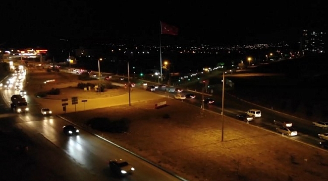 43 ilin geçiş noktasında bayram trafiği