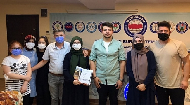 Bursa'da Necip Fazıl Kısakürek ödülleri sahiplerini buldu