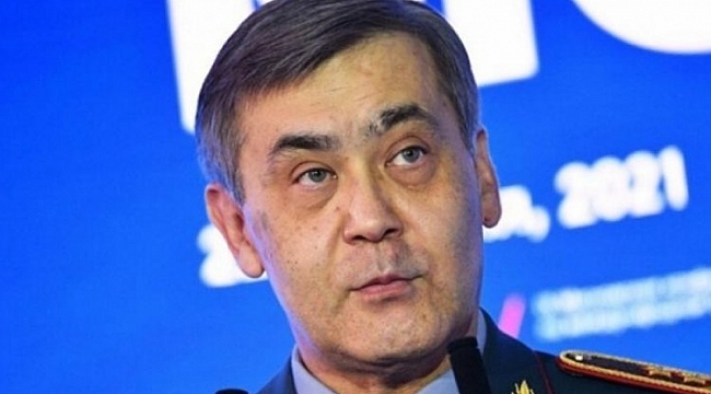 Kazakistan Savunma Bakanı istifa etti