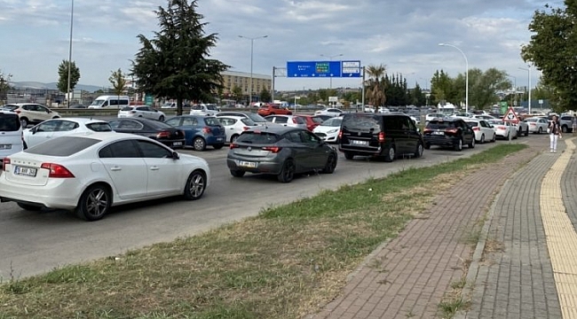 Bursa'da trafik kilitlendi!