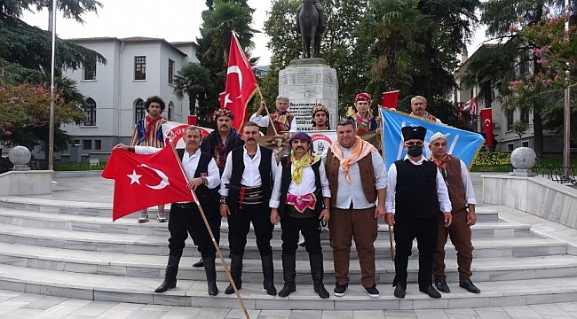 Bursalı efeler millî mücadele kahramanı olan izinden gittiler