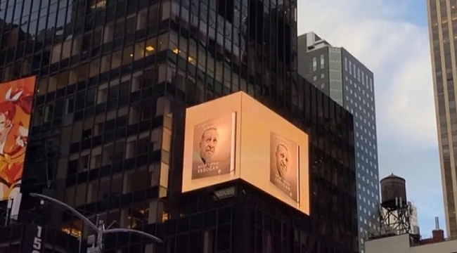 Erdoğan'ın kitabı New York'ta led ekranlarda tanıtıldı