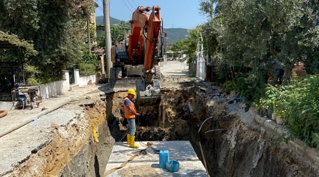 Gemlik Hisar'da su taşkınları son buluyor