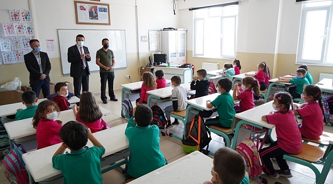 Kestel Belediyesi'nden 4 Bin 500 öğrenciye kırtasiye desteği