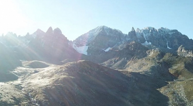 Rize'ye mevsimin ilk karı yağdı