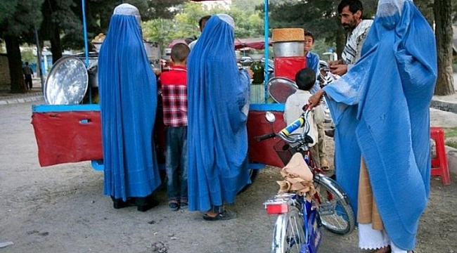 Taliban'dan kadınlarla ilgili açıklama