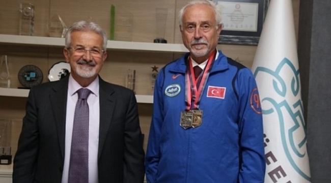 Başkan Erdem'den Murat Kaçar'a kutlama