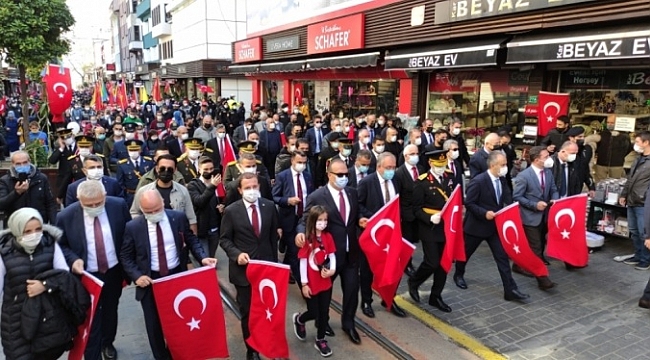Bursa'da Cumhuriyet Bayramı coşkuyla kutlandı