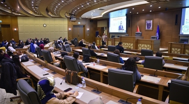 Büyükşehir'de personele 'Liderlik ve Ekip Çalışması' eğitimi