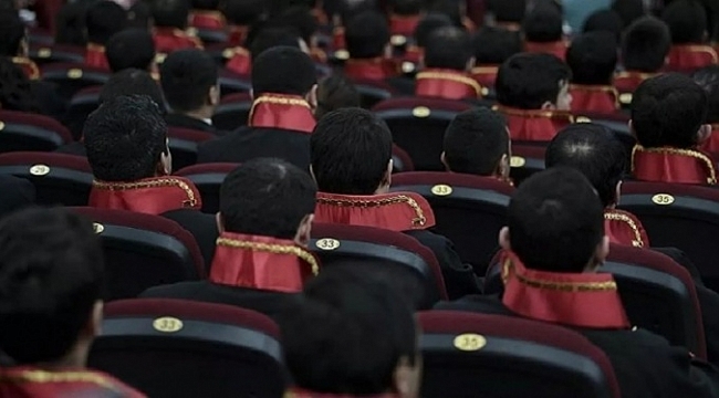 HSK, 13 hakim ve savcıyı meslekten ihraç etti