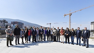 İnternet Gazetecileri Derneği'nden Osmangazi Meydanı'na ziyaret 