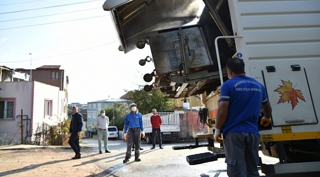 Orhangazi'de çöp konteynerleri yıkanıyor