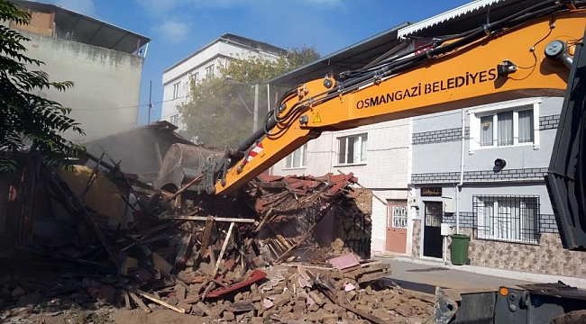 Osmangazi'de mahallelere nefes aldıran yıkım